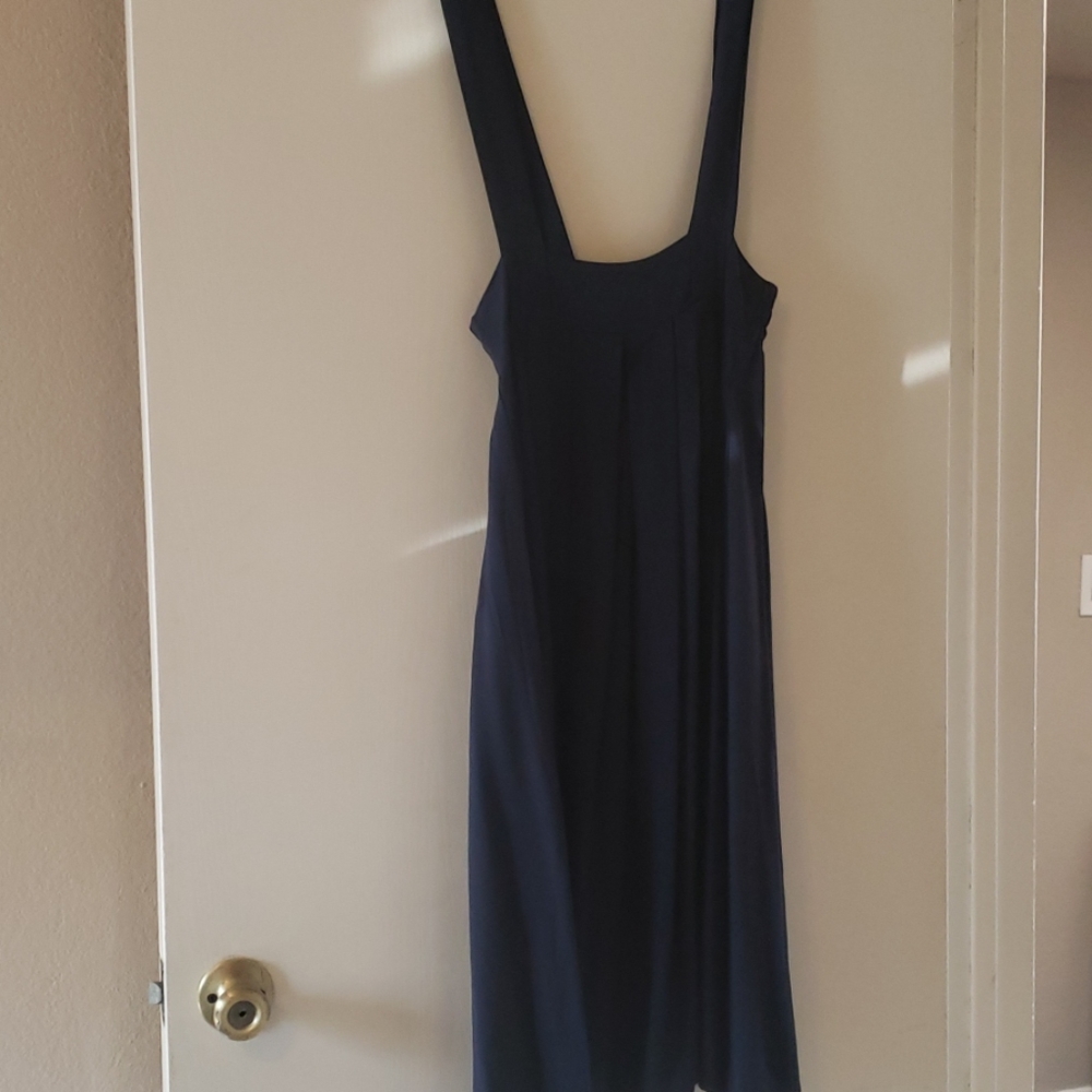 A skirt with suspenders